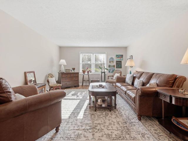 1040 South Gum Springs Road