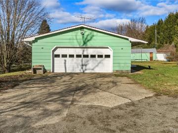 1040 W Hughes Road