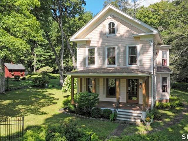 1040 Washington St, Middletown, CT 06457