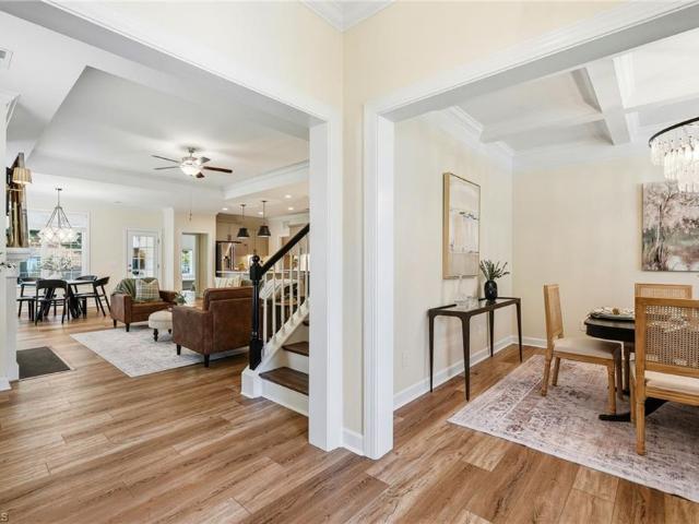 1040 Woodview Ridge Trail