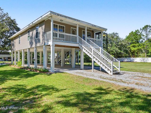 10411 Paradise Lane