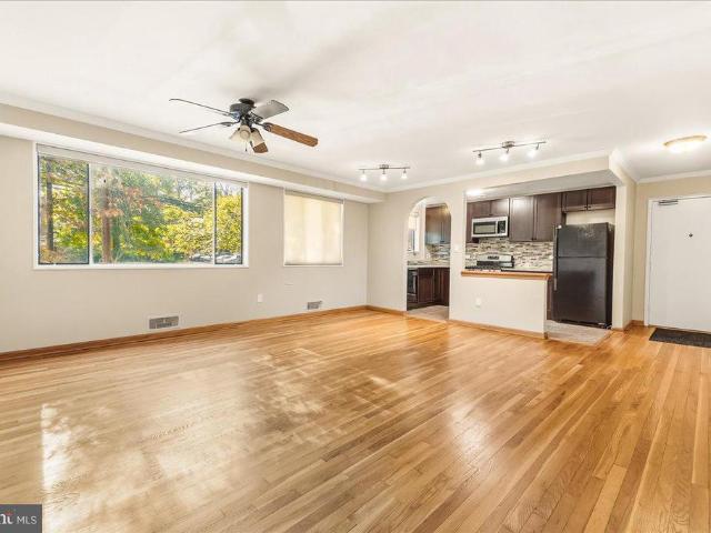 10412 Montrose Avenue # 104