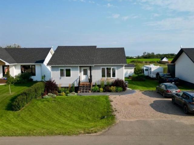 10418 Ave, La Crete, AB, T0H 2H0 house for sale | Listing ID A2343 | Royal LePage
