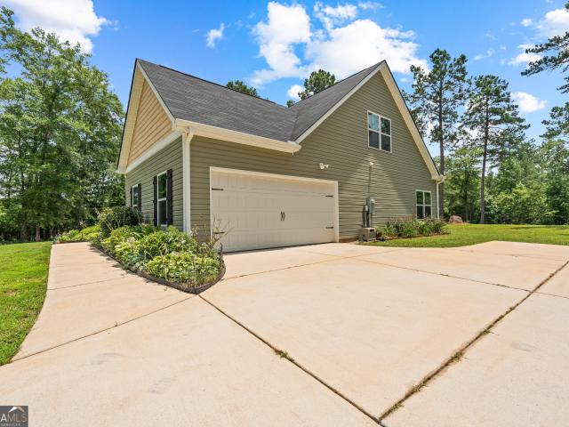 1041 Dunlap Road