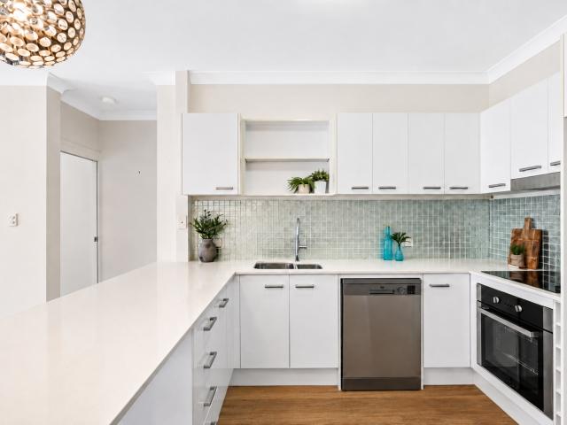 10/41 Glenora Street, WYNNUM, QLD 4178