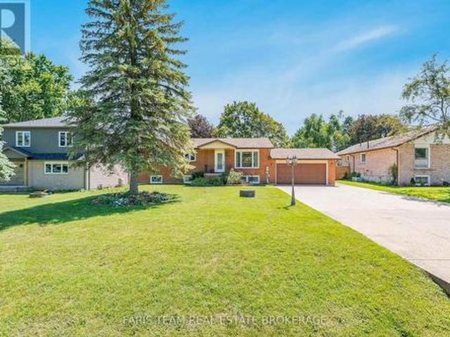 1041 Lebanon Drive, Innisfil, ON, L9S 2B7 house for sale | Listing ID N13628 | Royal LePage