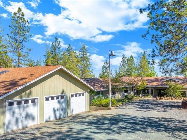 10421 Dexter Ln