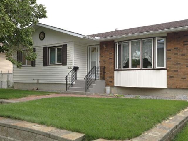 10424 Street Nw, Edmonton, AB, T5P 1Y6 house for sale | Listing ID E4505 | Royal LePage