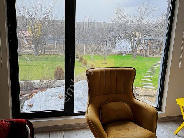 Yaka 1042 M2 Bahçe İçinde 100 M2 Müstakil Ev