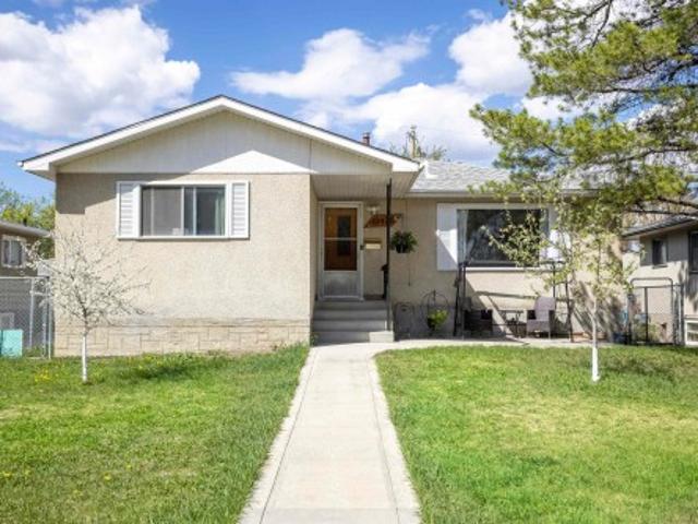 1042 Avenue Nw, Edmonton, AB, T6H 2A9 house for sale | Listing ID E4508 | Royal LePage