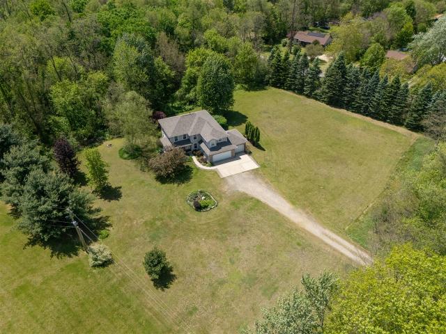 1042 Hunter Ridge