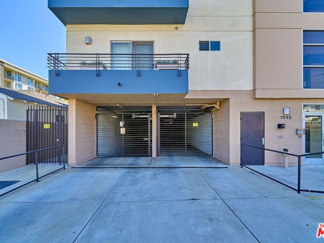 1042 S Kingsley Drive PH4