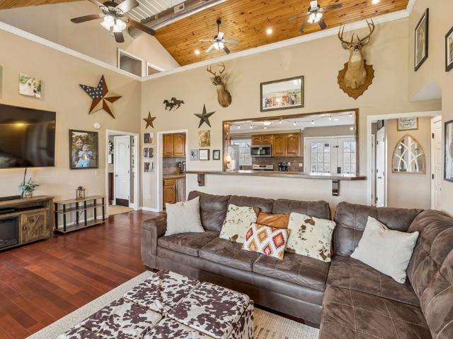 10433 Hopewell Rd