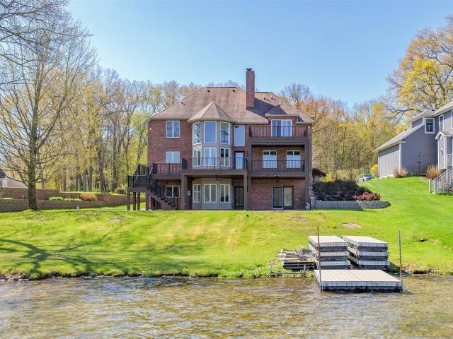 10436 Kings Point Drive
