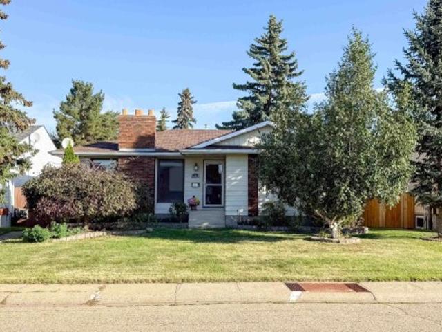 1043 A Avenue Nw, Edmonton, AB, T6J 4H9 house for sale | Listing ID E4508 | Royal LePage