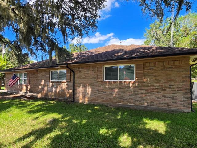 1043 Columbia Drive