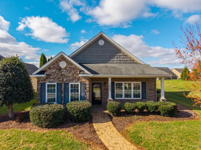 1043 Lindenshire Drive