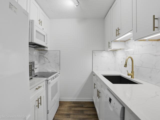 1043 S York Road # 402