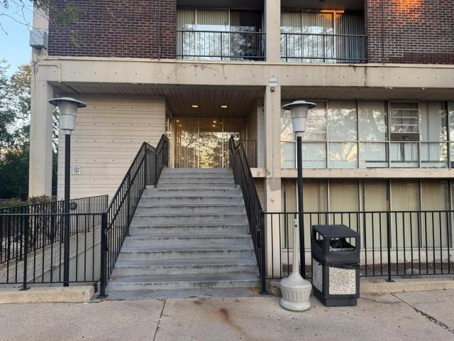 1043 S YORK Road # 411