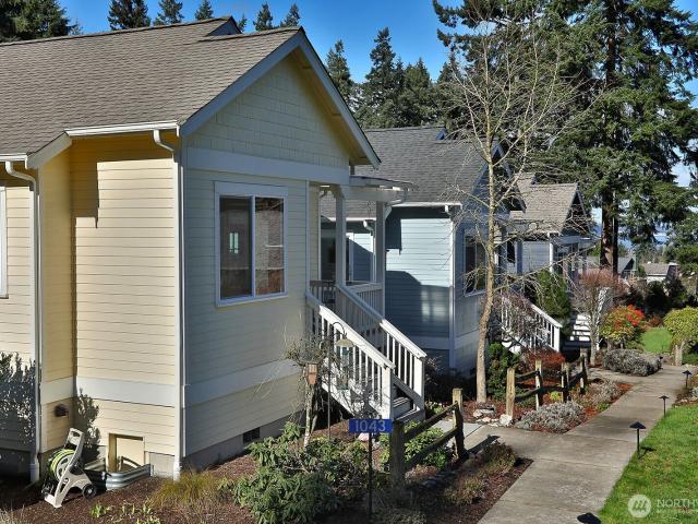 1043 Village Loop