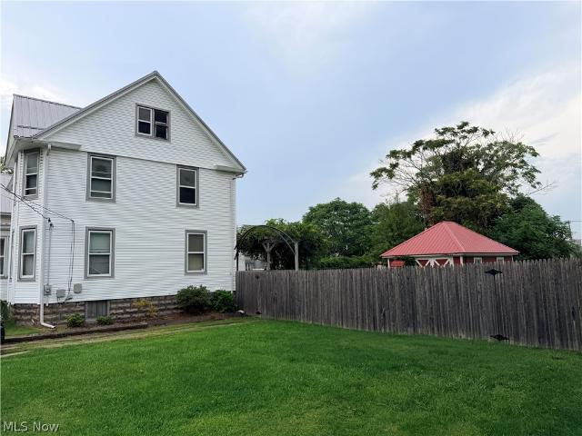 1043 W 50th Street