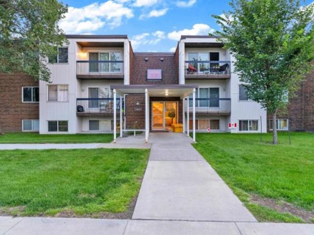104 1144 Av Nw, Edmonton, AB, T6J 0T9 condo for sale | Listing ID E4501 | Royal LePage