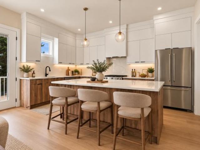 104 1 Stewart Avenue, Coquitlam, BC, V3K 2N6 duplex for sale | Listing ID R3173 | Royal LePage