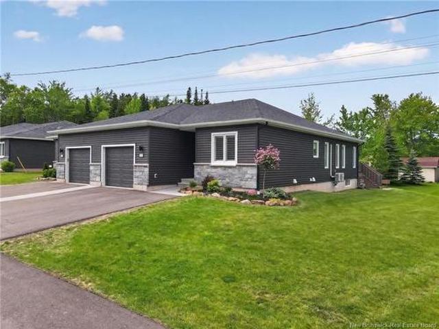 104 292 Damien St, Dieppe, NB, E1A 0H3 house for sale | Listing ID NB141677 | Royal LePage