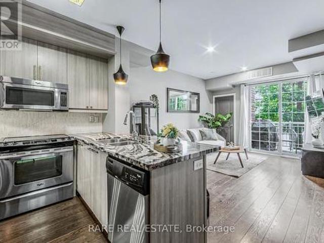 104 2 Gerrard Street E, Toronto, ON, M4E 2E1 townhouse for sale | Listing ID E13791 | Royal LePage