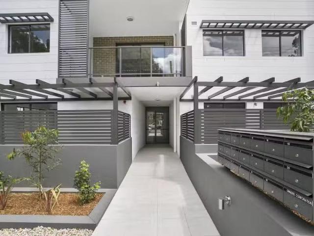 10/4 6 Good Street, Westmead Apartment for rent Listed by Lea.