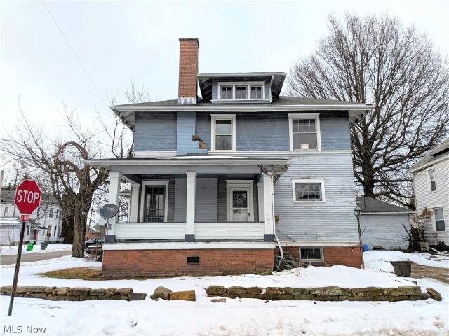 104 6th Street NE