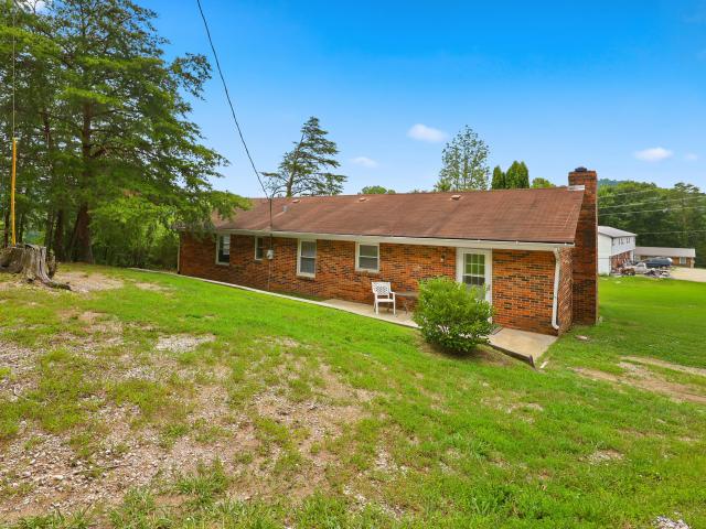 104 Crouch Lane