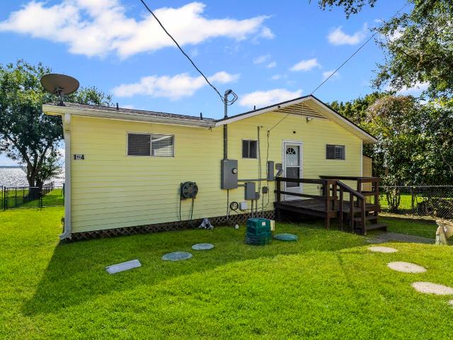 104 Bayside Street
