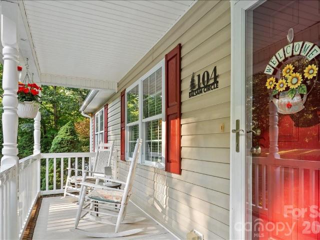 104 Balsam Circle