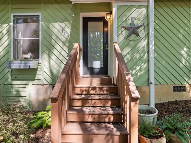 104 Barbee Court