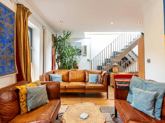 104 Belsize Lane, London, NW3 5BB, United Kingdom | 2 bed apartment for rent #170495078 | Rentberry