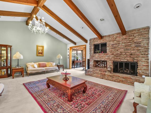 104 Braeburn Circle