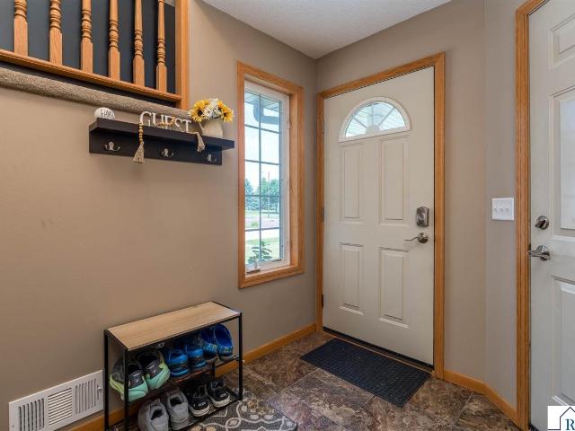 104 Bunker Court