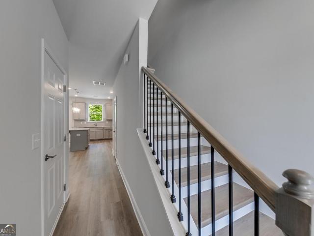 104 Greenview Court