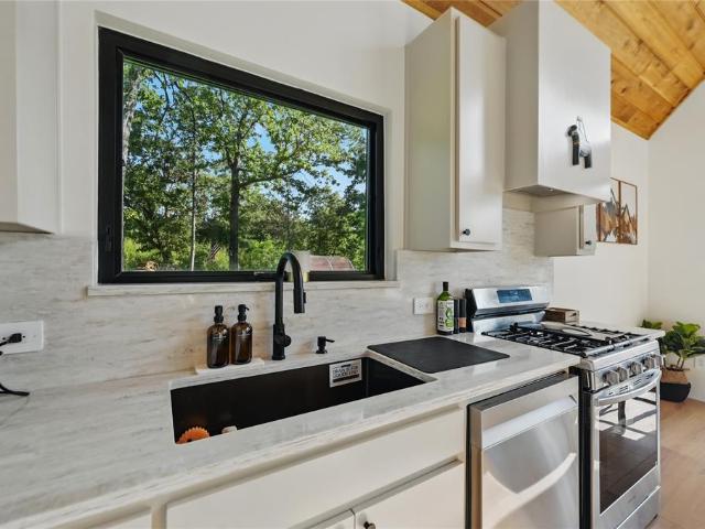 104 Greenwood Dr, Trinidad, TX 75163 | MLS #21221