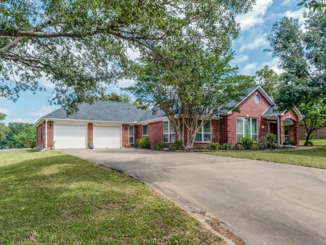 104 Douglas Drive