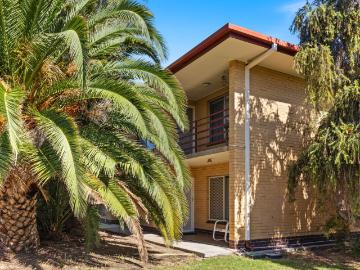 10/4 Douglas Grove, GLENELG NORTH, SA 5045
