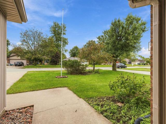 104 E Evergreen Lane