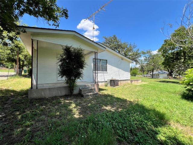 104 E Little Street
