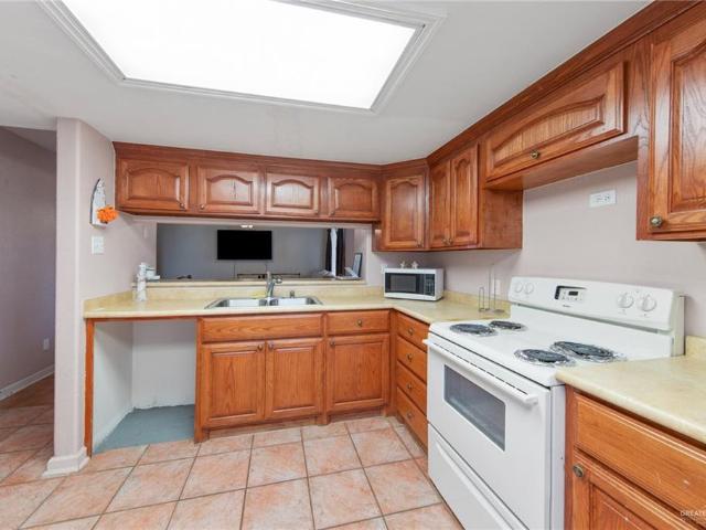 104 E Parade Drive 10