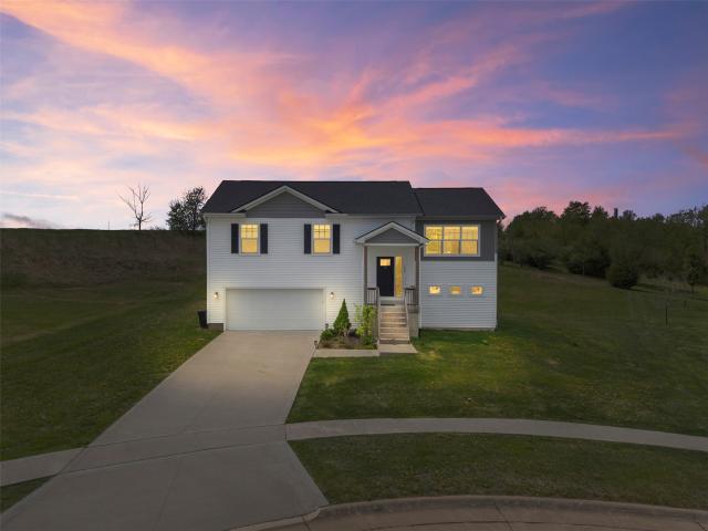 104 Everett Circle