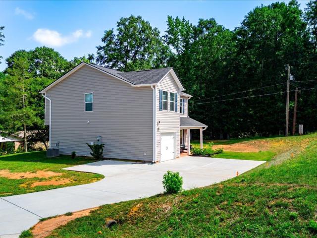 104 Forest Drive