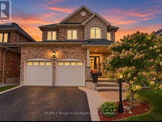 104 Fencerow Drive, Whitby Rolling Acres, ON, L1R 3N2 house for sale | Listing ID E13803 | Royal LePage