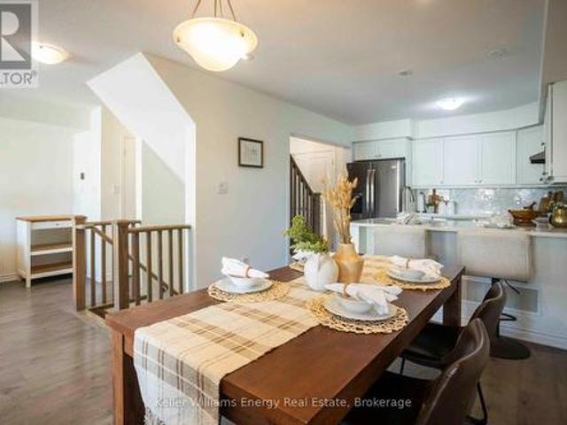 104 Howe Avenue, Toronto Clairlea Birchmount, ON, M1C 0J4 house for sale | Listing ID E13791 | Royal LePage