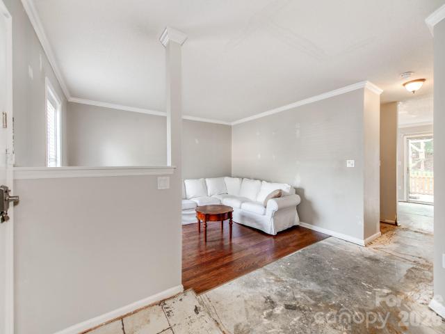 104 Heritage Parkway